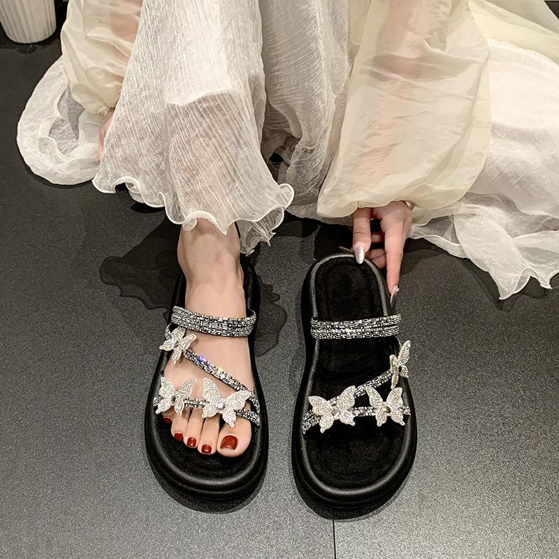 Bow Thick Bottom Cover Toe Cool Slippers Women's Outer Wear 2025 Summer New Fashion Muffin Rhinestone Slippers