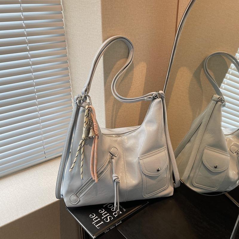 Large-capacity bag women's new niche commuter tote bag single shoulder high-end multi-functional backpack