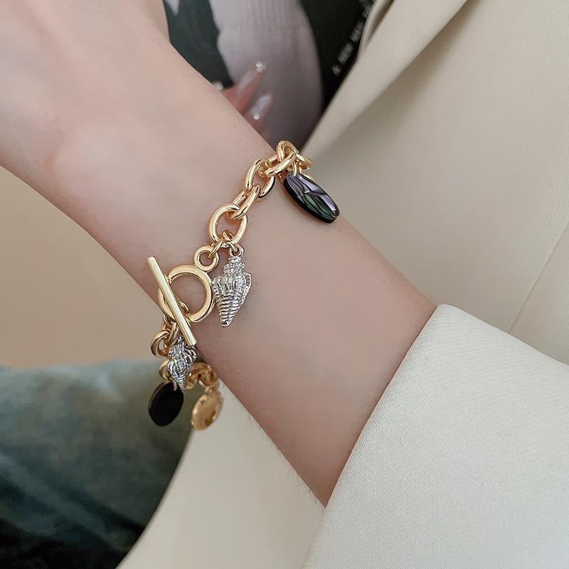 GemChic Women's Retro Alloy Conch Starfish Pendant Chain Bracelet Classical Ethnic Birthday Christmas Jewelry Gift