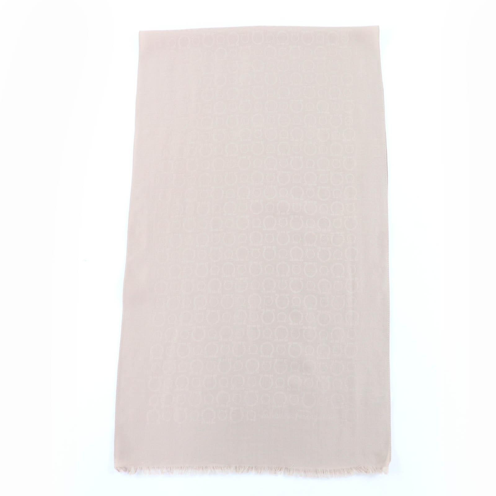 

Pristine Salvatore Ferragamo Stall Gancini Pattern Fringed Shawl beige Women Used