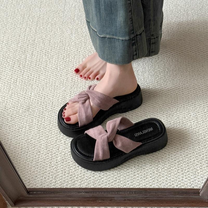 2025 summer new muffin platform slippers women's wear cross-toe one-word drag height increase casual sandals