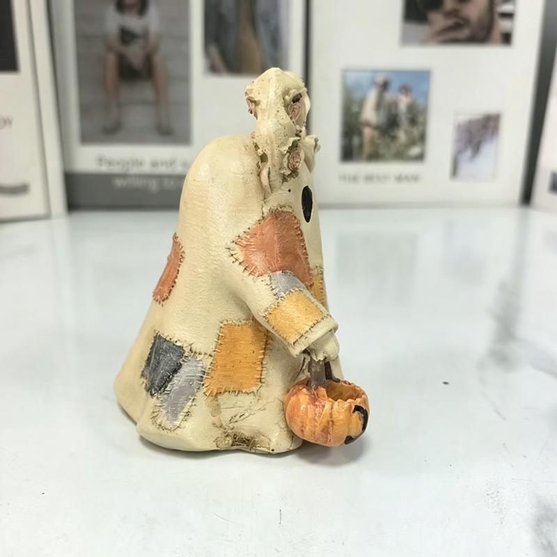 Vintage Patchwork Ghost Figurine Led Light Halloween Decor Resin Ghost Statue Holding Pumpkin Bucket Cute Ornament Party Decor