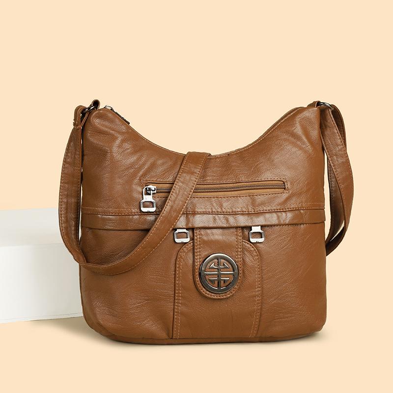 A Large-capacity Multi-compartment Outdoor Casual and Fashionable Water-resistant Single-shoulder Bag