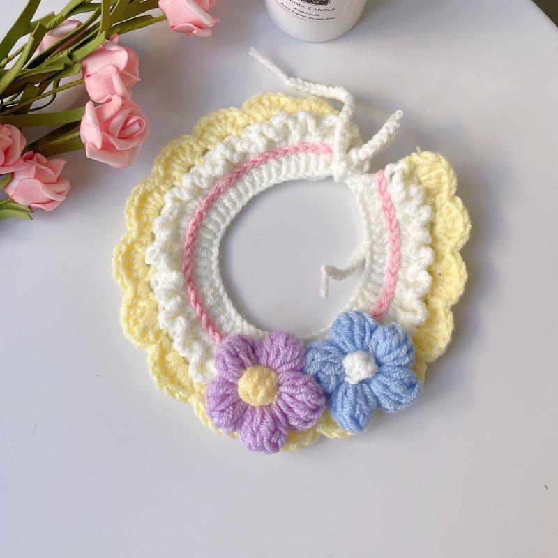 Spring‑Theme Flower Pet Scarf Handmade Wool Wrap Collar Knitted Accessory for Kittens Teddy Large‑Size Dogs