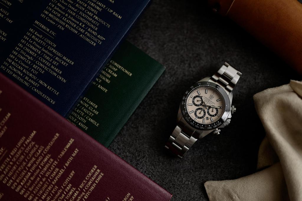 HYAKUICHI 101 Diver Chronograph Watch Ivory Dial Ceramic Bezel 20 ATM Water Resistant Men's