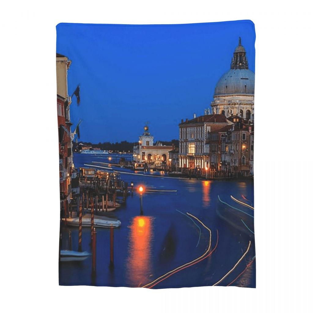 Traffic On The Grand Canal Blankets Soft Warm Flannel Throw Blanket Plush for Bed Living room Picnic Travel Home Couch