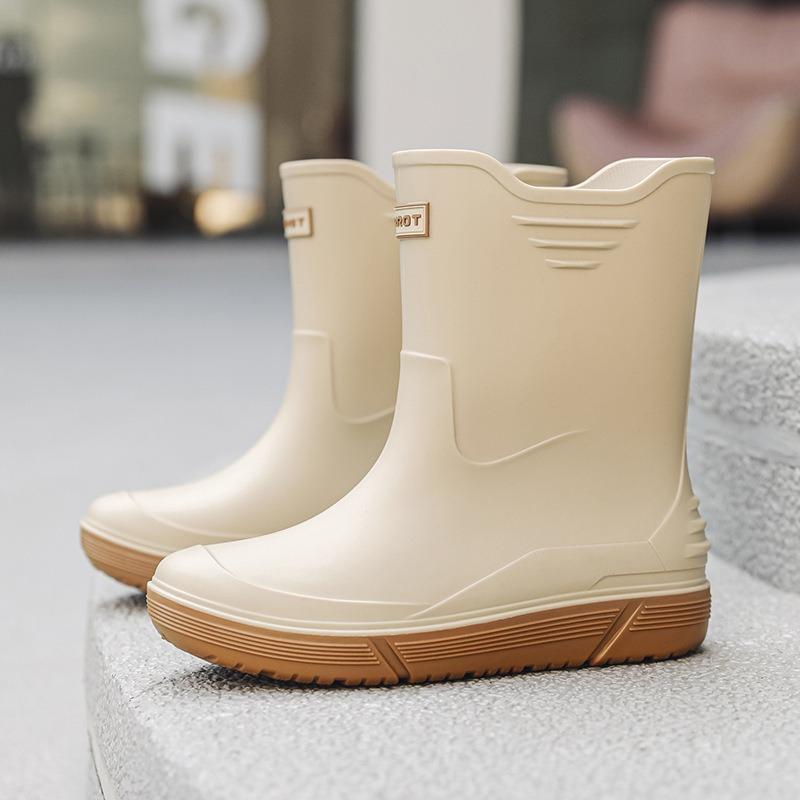 

New rain shoes fashionable medium tube men s thick-soled waterproof shoes non-slip rain boots adult fishing takeaway rubber shoes 45 бежевий