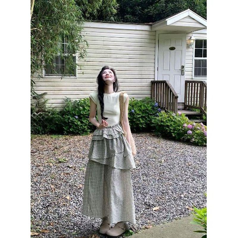 

Kumikumi Design Sense Plaid Patchwork Short sleeve Dress Women Summer Niche Waist Hugging Slimming A- line Skirt Long dress Gingham Splice Skirt M