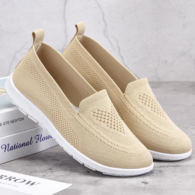 Women Old Beijing Cloth Shoes Soft Sole Casual Flat Shoes Comfort Mom Shoes