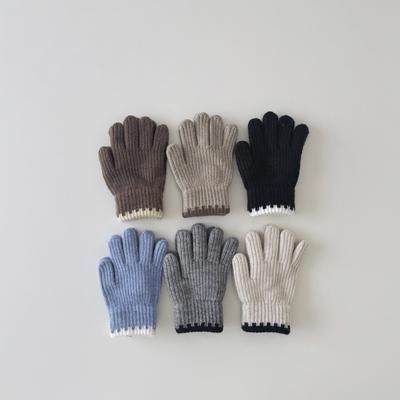 Kinderstrickhandschuhe im koreanischen Stil Winterwarme Fäustlinge Einfarbige Handschuhe Weiche gehäkelte Handwärmer für Jungen Mädchen Trendige Kinder