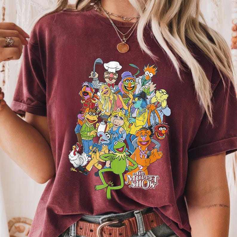 The Muppets Character Group Portrait TShirt Vintage Kermit Miss Piggy Gonzo Fozzie Animal Tee Disneyland Family Trip Matching