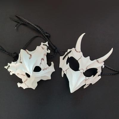 Skull Mask Party Long Teeth Demon Skeleton Half Face Mask Wolf Dragon Tiger Houjuu Nue Mask Cosplay Halloween Costume Props