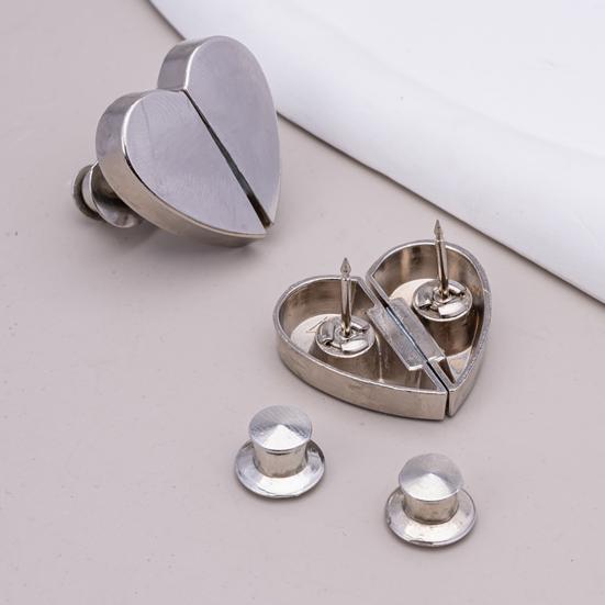 5 Pcs Magnetic Curtain Buckles Curtain Closure Heart-shaped Buttons Detachable Pins Heart Magnets for Home Room Window Curtains RV Blinds