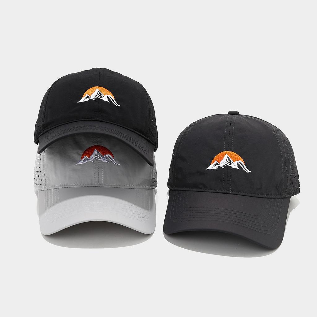 Vintage Adjustable Unisex Vintage Cap for Outdoor Hiking and Mountaineering