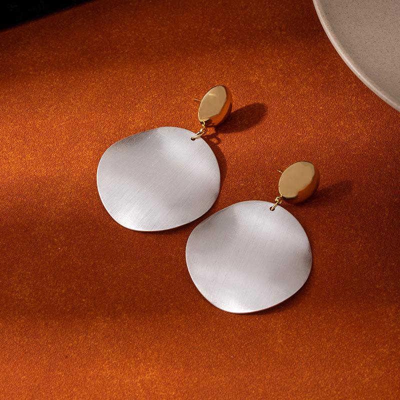 Exaggerated Personalized Earrings Trend Personalized Disc Earrings Earrings Women'S Creative High-End Ear Hooks Niche Design Ear Hooks