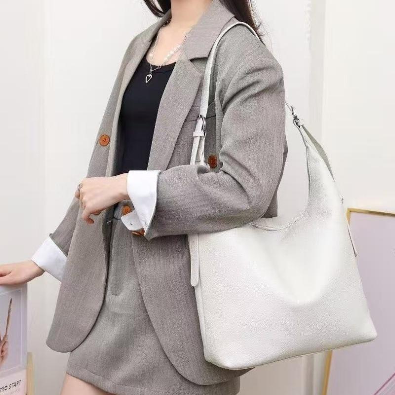 Leather Shoulder Bag Large Capacity Autumn and Winter Leisure Commuter Tote Bag Simple Texture Messenger Bag Women's Bag