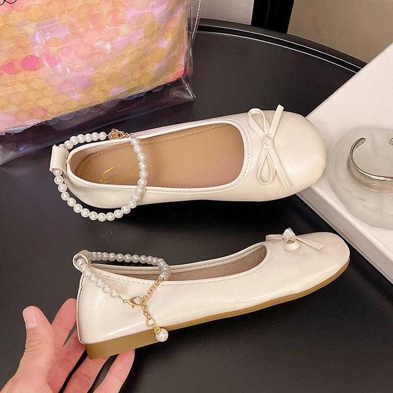 French cute flat Mary Jane small leather shoes women's 2025 summer new versatile retro college style skirt shoes