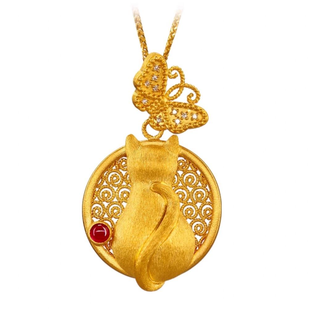 

Vintage Cat Necklace for Women Hand Drawn Ancient Gold Craft with Micro Diamond Inlaid Butterfly Pendant