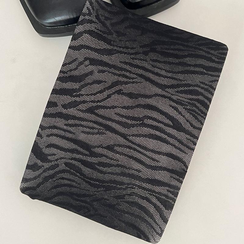 

Sexy Striped Ladies Pantyhose Thin Black Zebra Pattern Personality Women s Tights Office Ladies Fashion Bottomed Leggings Woman One Size чорний