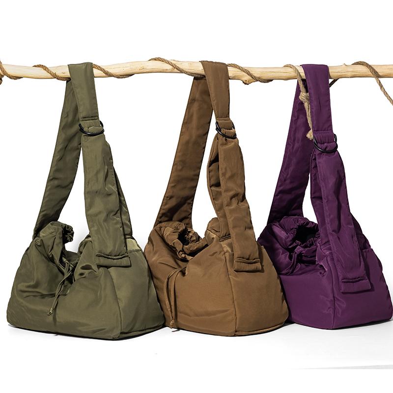 Large Capacity Women's Shoulder Bag Commuter Sports Tote Bag