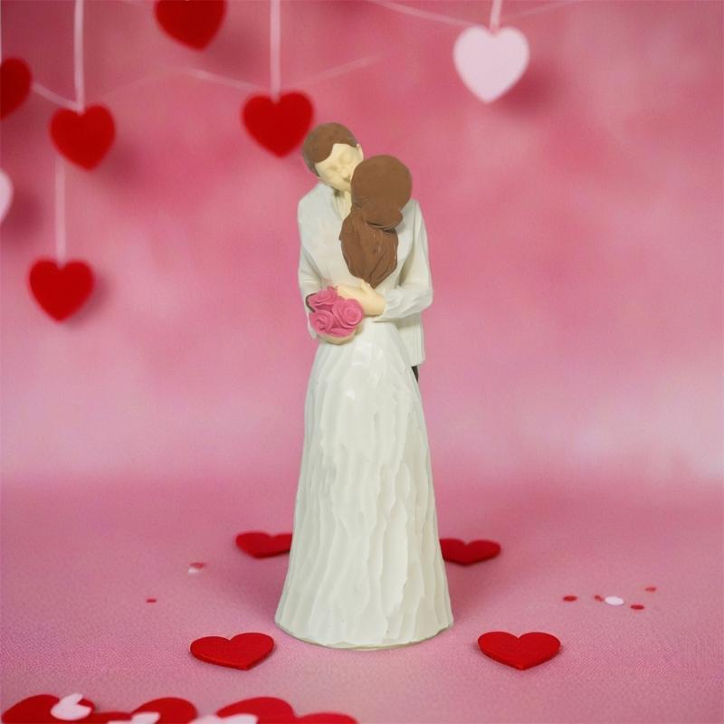 Sweet Loving Elderly Couple Figurine Sculpture for Romantics Home Decors and Wedding Anniversary Valentines Day Gift