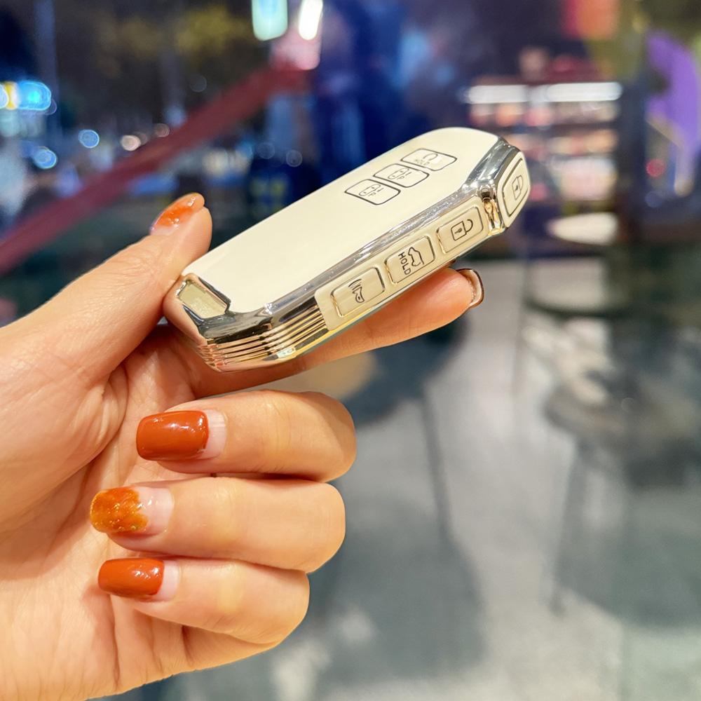 7 Buttons TPU Car Key Case Cover for Kia 2022 Sportage 2023 Niro Hybrid 2021 Sorento 2021 2022 MQ4 2022 EV6 GT-Line K8 V6