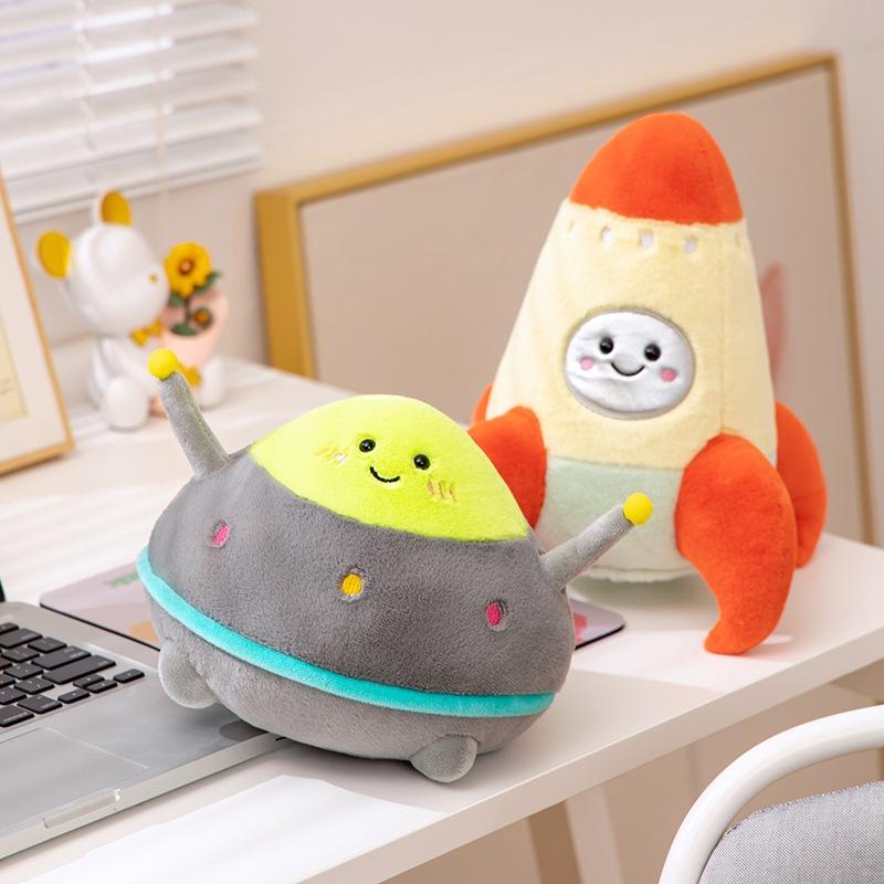 Cartoon Raumschiff Kissen Plüschtier Puppe Weltraumrakete Puppe Kinderzimmer Kissen Kissen Stoffpuppe