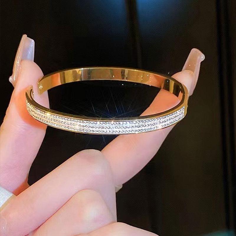 Starry Sky Silver Titanium Steel Bracelet for Women - High-End, Versatile, Full Diamond, Non-Fading Fashion Accessory