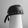 1 Stück PU Piratenhut mit Totenkopfkopfschmuck Verstellbarer Riemen Gothic Kostümhut für Halloween Cosplay Bühnenperformance Zubehör