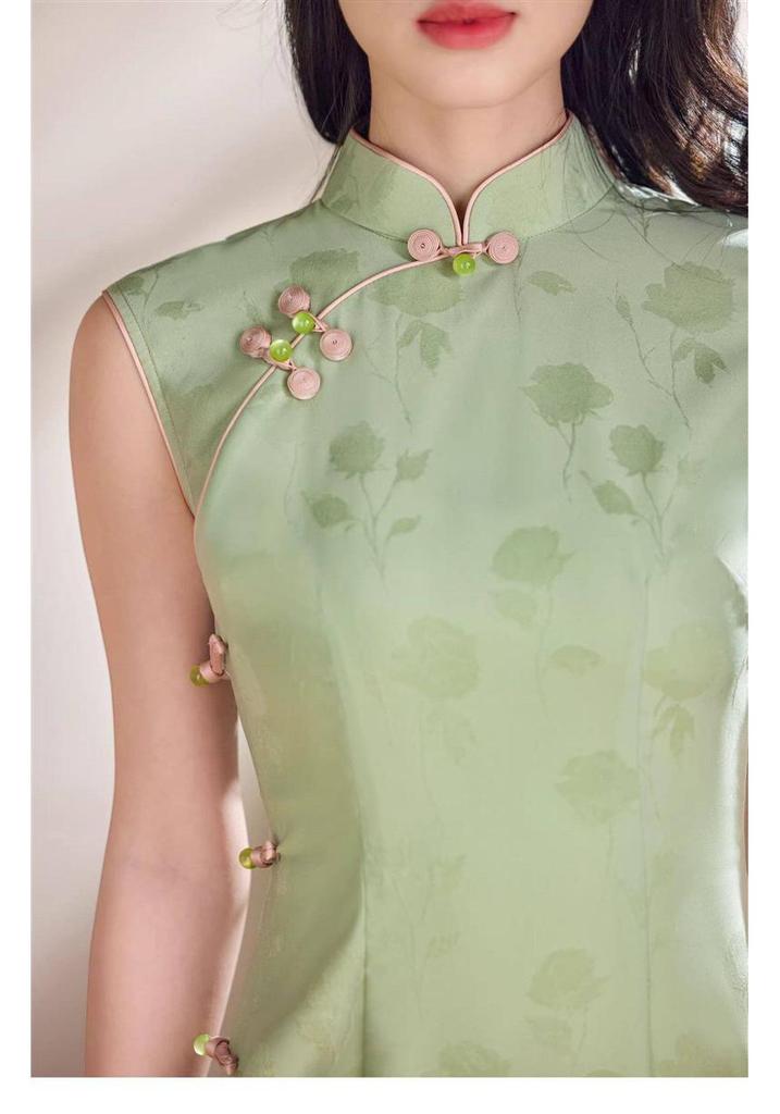 Chinese Retro Green Sleeveless Qipao - Elegant Spring/Summer Dress