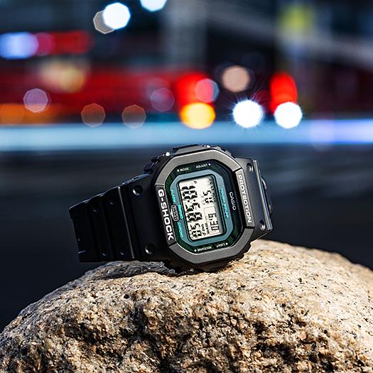 Casio Orologio da uomo G-SHOCK in resina 200M resistente all'acqua e agli urti al quarzo GW-B5600MG-1