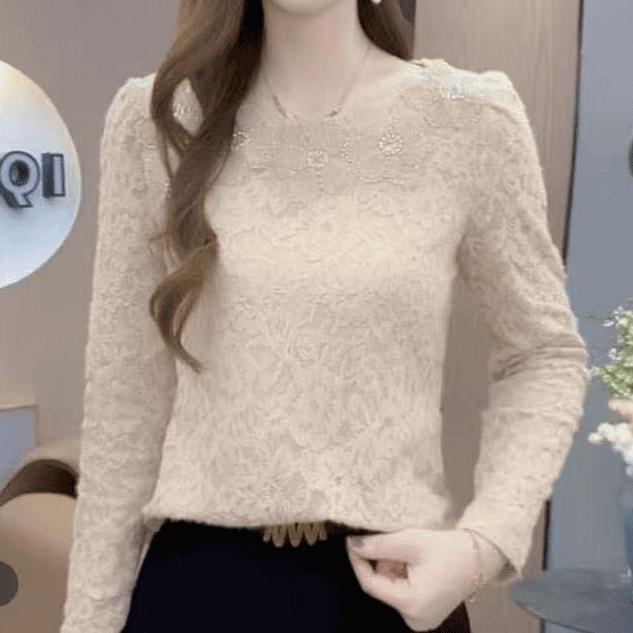 

Stylish Slim Fit Fleece-Lined Lace Winter Top with Long Sleeves S [80-100 lbs]