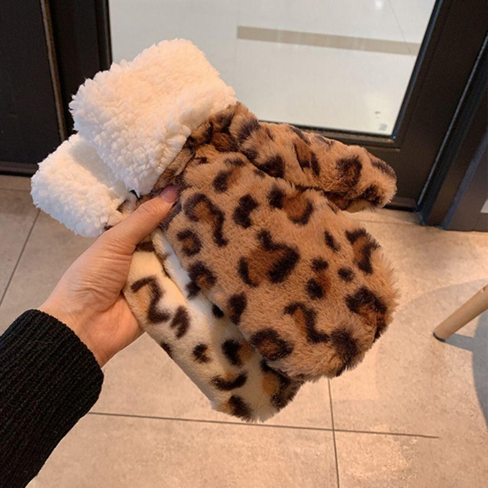 Halter Design Plush Gloves Cow Printed Christmas Mittens Autumn Gloves  Outdoor Activities