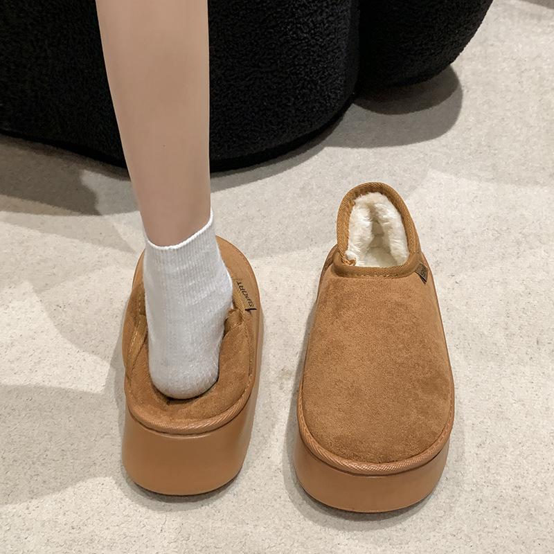 Thick-soled heightening bread snow boots, women wear velvet outside in winter to keep warm, step on the heel and wear two indoor cotton shoes for ho