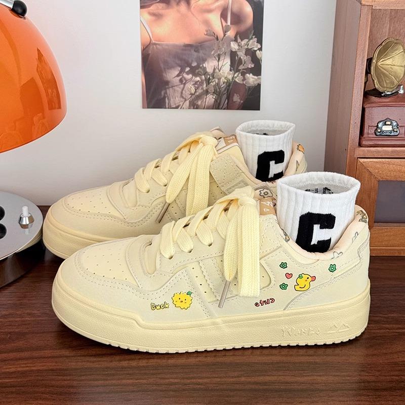 

2025 новая весенняя обувь в стиле колледж, милые граффити, универсальные туфли-хлебушки, женская спортивная и повседневная легкая обувь для скейтборда, женская обувь 40 жёлтый