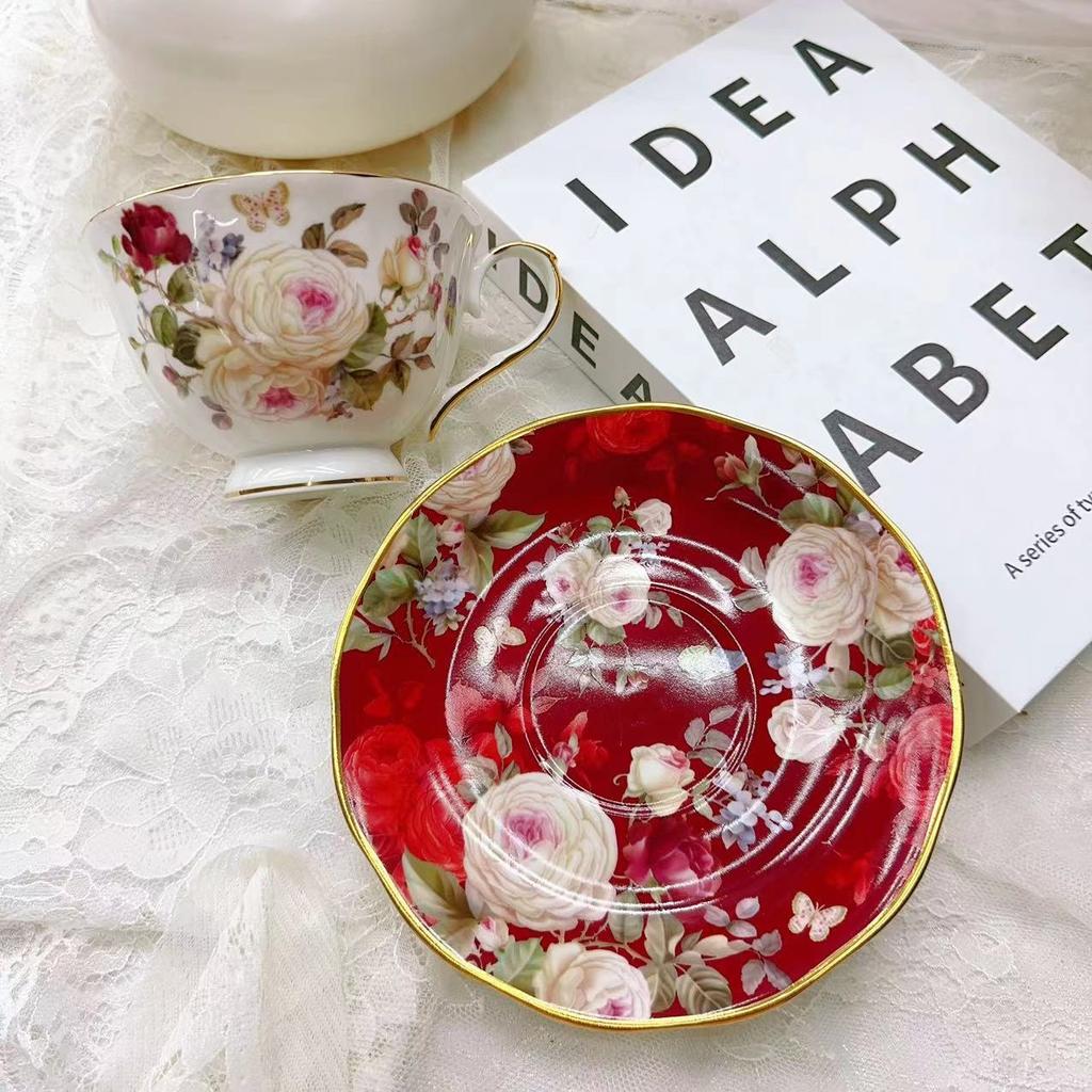 Tasse à café en céramique style européen exquise avec motif camélia, coffret cadeau pour le thé de l'après-midi, 240 ml