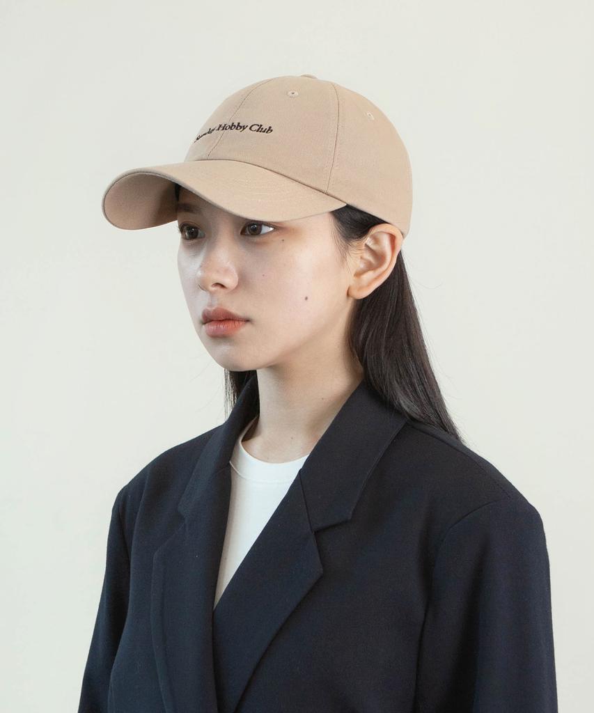 SUNDAY HOBBY CLUB 22Ss Signature Logo Curve Cap - Beige