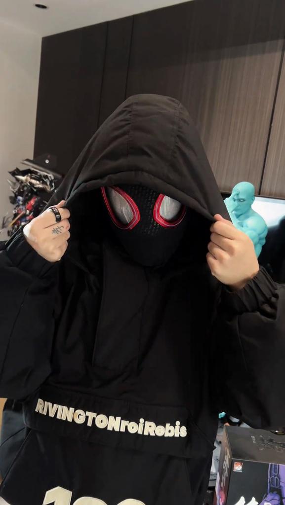 Miles Spider-Man Headgear Electric Eyes Movable Across the Universe Blinking Face Mask