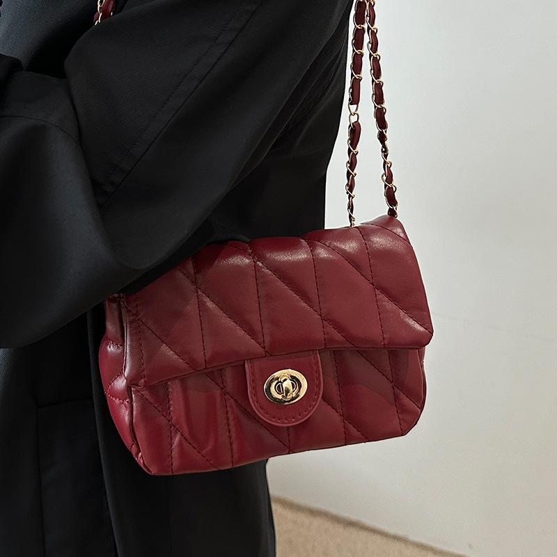 Retro Women'S Small Fragrant Wind Bag, High-End Diamond Chain, Small Square Bag, Trendy Fashion Messenger Bag