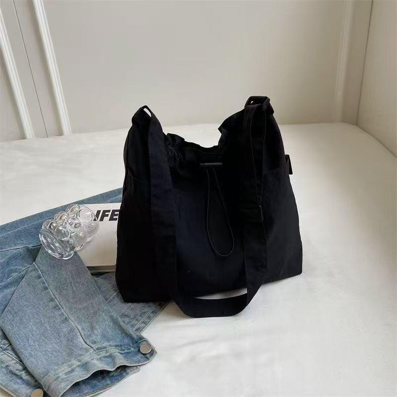 Casual Large Women's Tote - New Fashion Cloth Bag for School & Commuting, Single Shoulder or Crossbody, High-Capacity
