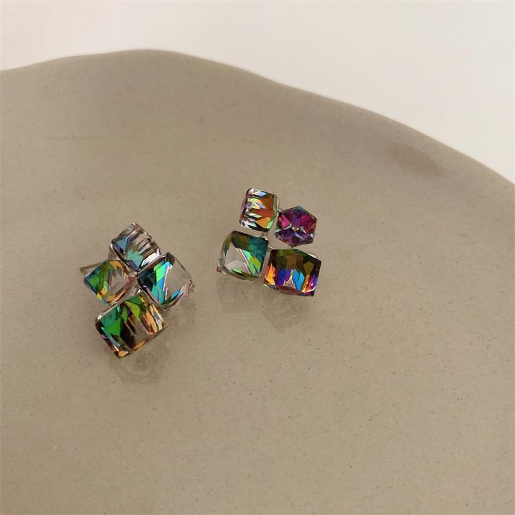 Elegant Geometric Crystal Square Stud Earrings for Women – Colorful, Sweet, and Versatile Design