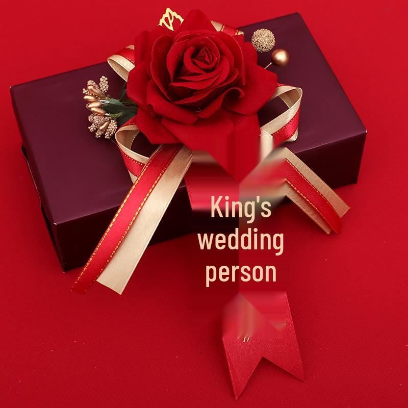 Corsage Wedding Set: Family, Groomsmen & Bridesmaids Boutonnieres for Welcoming Parents.