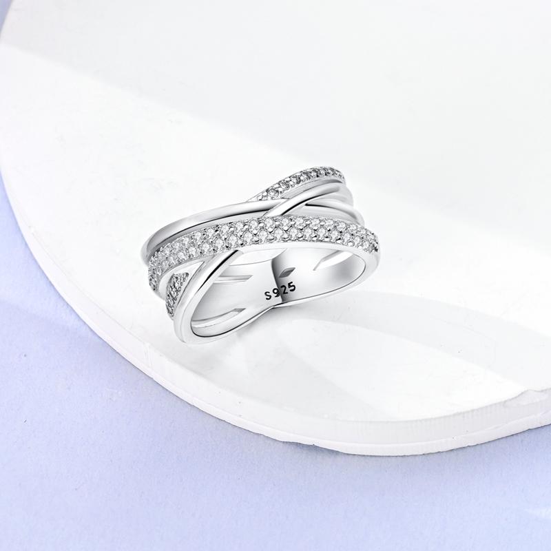 Silver Plated Sparkling Love Rings Zircon Winding Line Geometric Rings For Women Engagement Jewelry Anniversary Gift