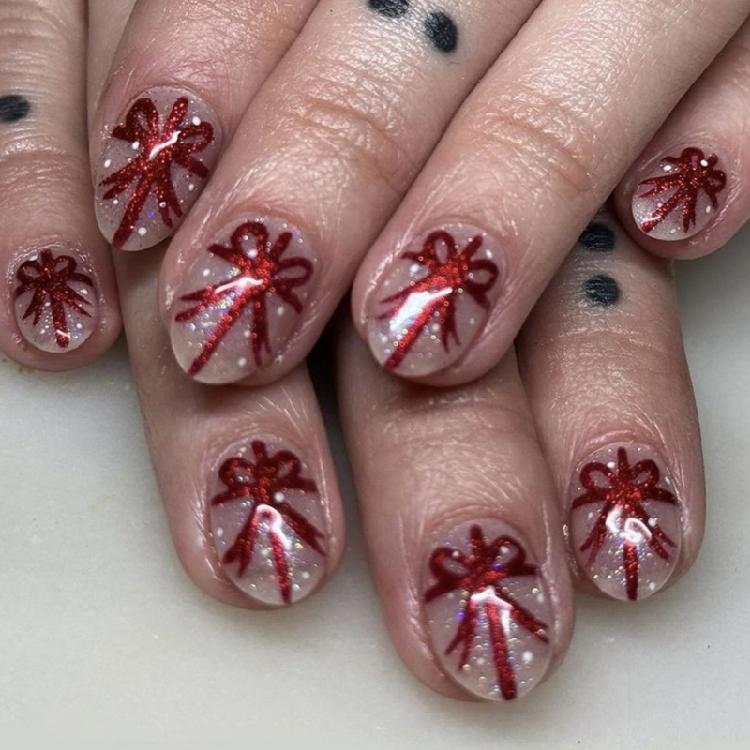 

Elegant Christmas Press On Nails Glitters Short Oval Acrylic Artificial False Nails With Bows And Ribbon Details 24Pcs 1