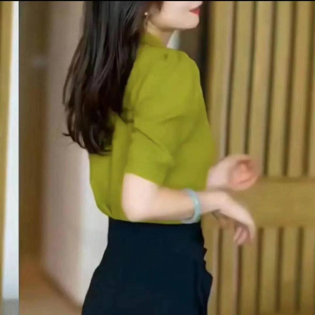 Dámský elegantní pletený top s bublinkovými rukávy a polovyvýšeným výstřihem, zeštíhlující základní vrstva s rukávy do poloviny délky, na jaro/léto 2025