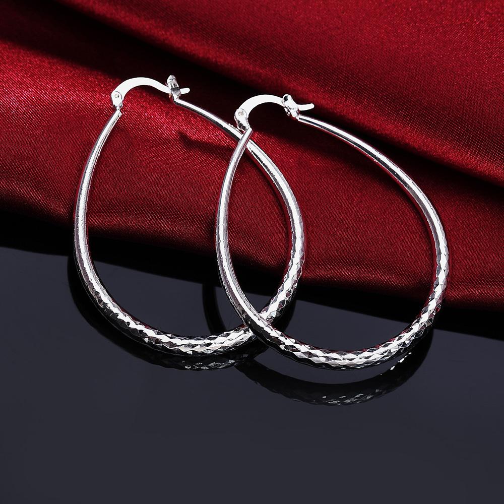 Exquisite and Creative Large Hoop Earrings for Ladies Party Wedding Ladies Luxury Jewelry Holiday Gifts High Quality Practical Daily Use