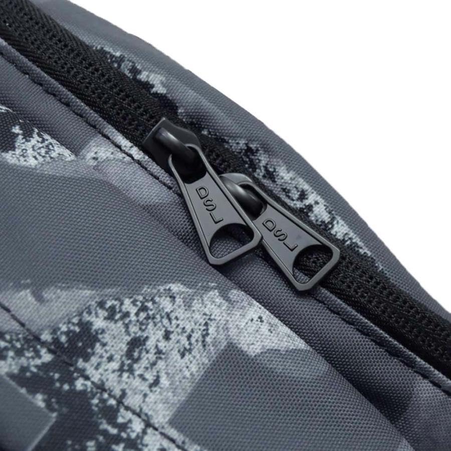 Diesel Umhängetasche X09474 P6338 HA351 Schwarz x Grau Body Bag Herren [Artikel]