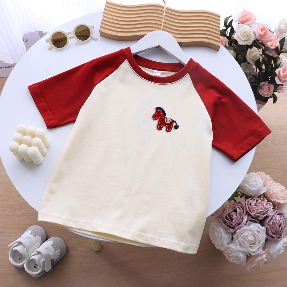 Embroidered Year of the Horse Family Tees: Stylish Parent-Child Matching T-shirts for Mother and Son
