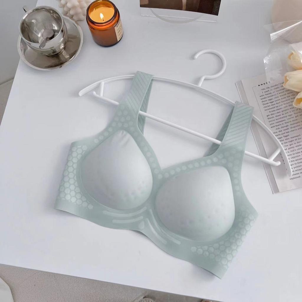 Black Technology Ice Mask Jelly Glue Seamless Underwear Women's Nude Vest Style Breast Enhancement Bra Without Rims