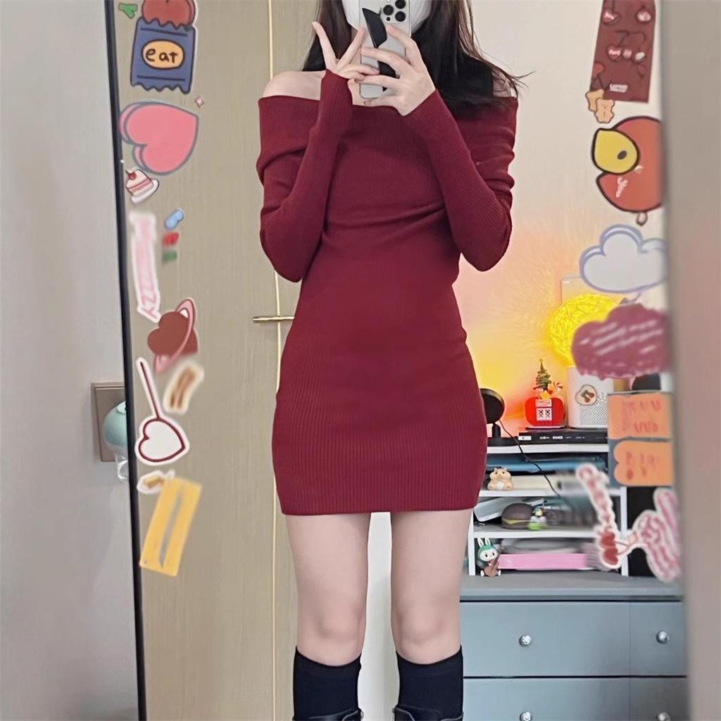 Black One-Shoulder Long Sleeve Sexy Dress - Slim Fit Autumn/Winter Hip-Hugging Skirt for Women